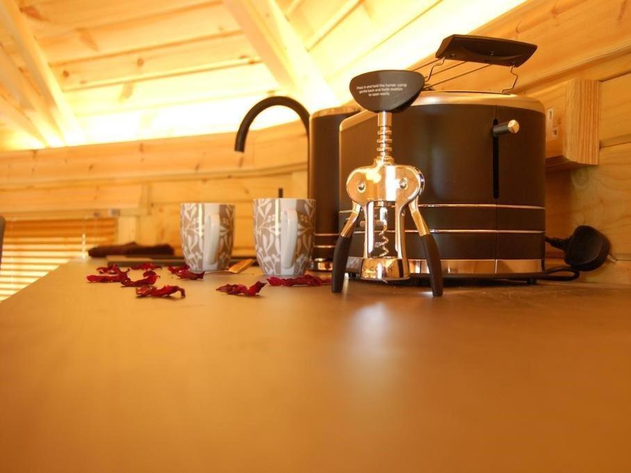 Romantic Rural Retreats Crewkerne Exterior foto